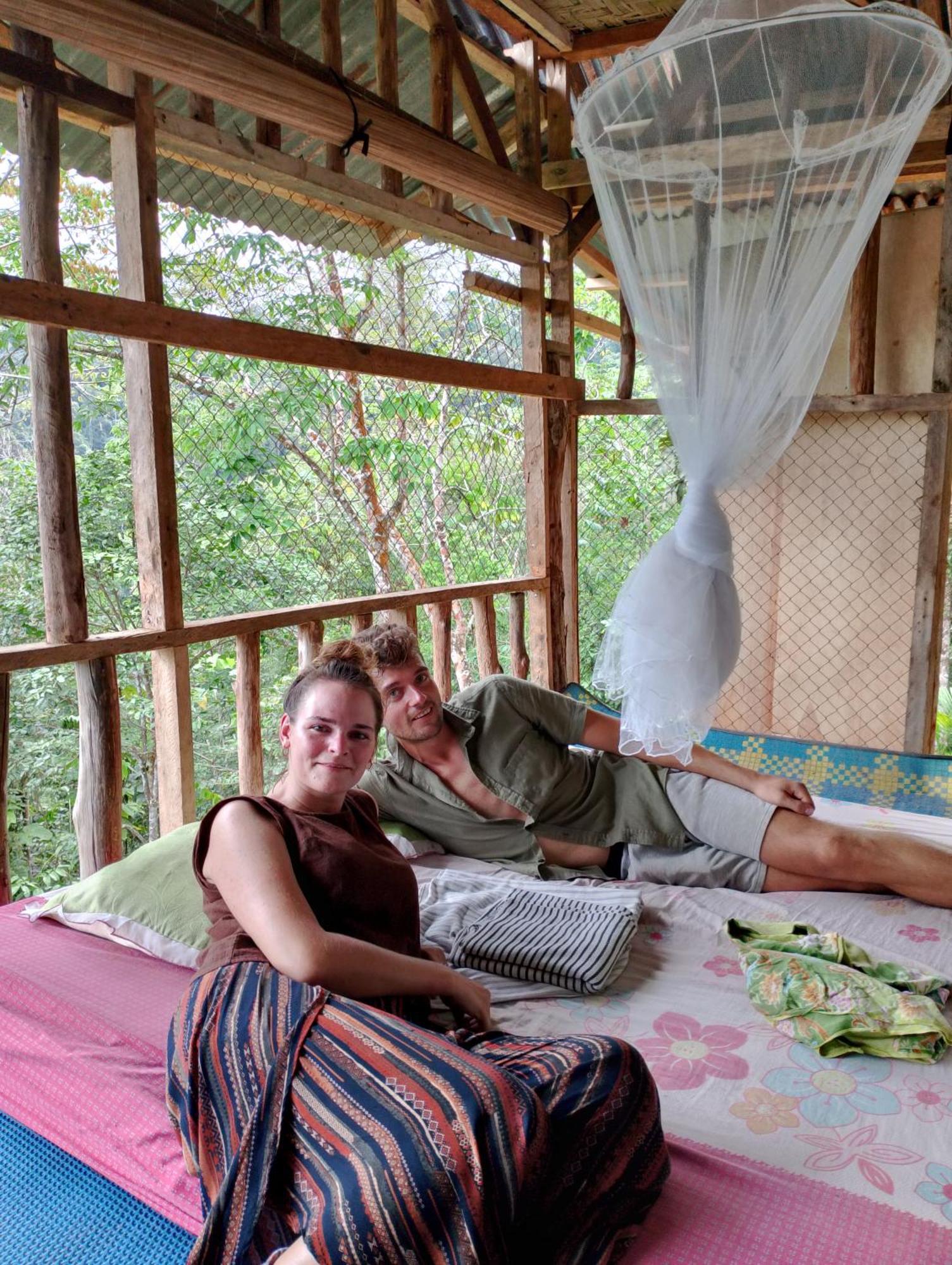 Orangutantreksumatra & Lovely Jungle Lodge Only Book If You Are Treking With Us Bukit Lawang Exterior photo